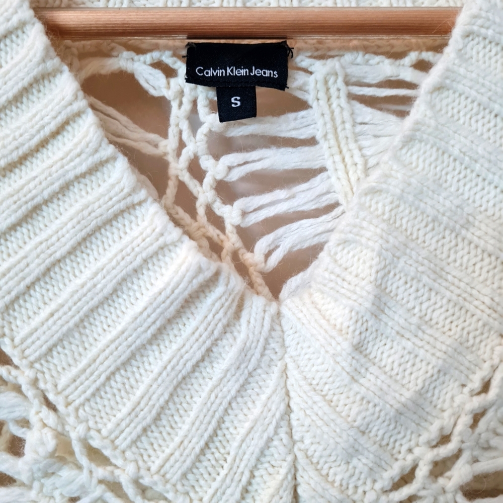 Authentic Calvin Klein crochet sweater - Picture 3 of 4